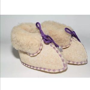 New Cute 100% Merino Wool Beige Baby Booties.